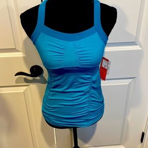 Athleta NWT tank top with built in bra shelf. Size XXS